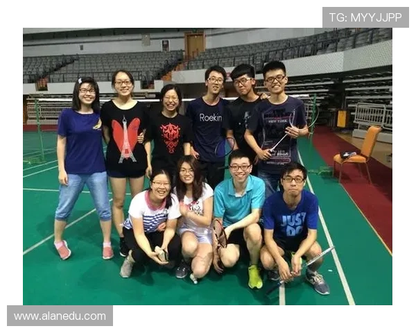 杭州羽毛球队与上海羽毛球队赛后复盘分析团队配合与战术执行的关键因素